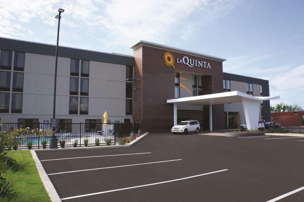 Отель La Quinta By Wyndham Columbus Ms Экстерьер фото